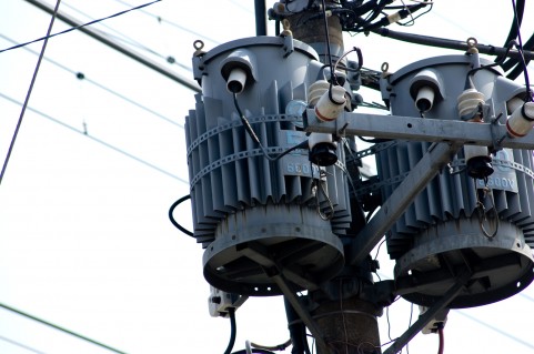 住居と鉄塔 電柱の風水的関係 健康運と対人運への影響 ウントキーネ